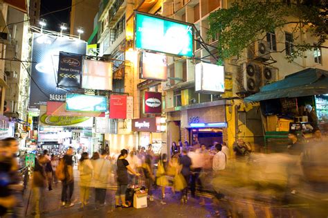 香港哪個酒吧最好：夜生活迷城中的璀璨明珠探秘